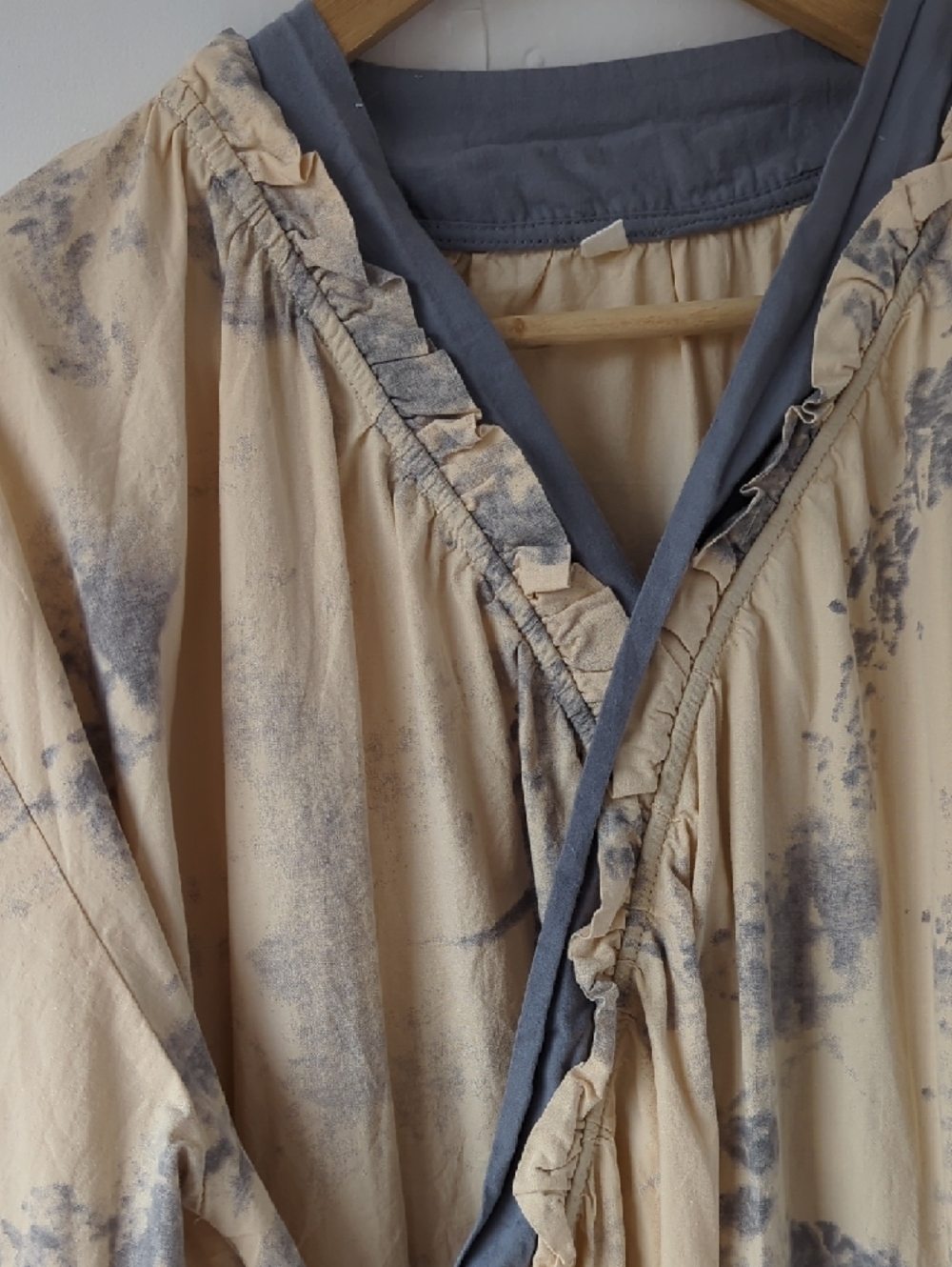 Lightweight Cotton Ruffle Robe Beige & Slate Blue Pattern Tie Front Large - Picture 3 of 15